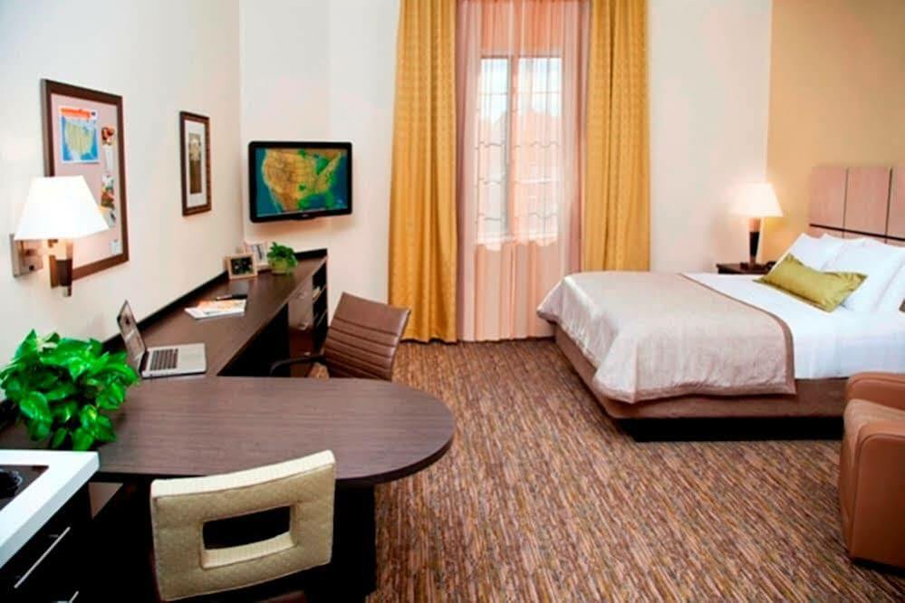 Candlewood Suites Morgantown-Univ West Virginia By Ihg Westover Exterior photo